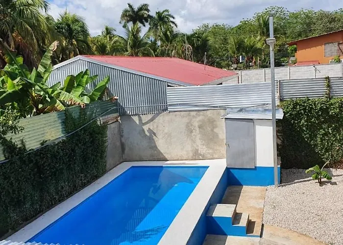 Apartamento Grande En Con Piscina A 2 Min Caminando De Playa