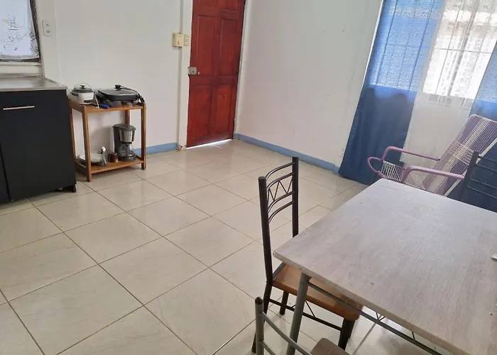 Grande En Con Piscina A 2 Min Caminando De Playa Apartamento